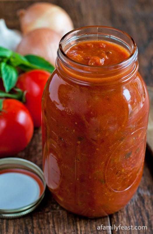 Tomato sauce for spaghetti