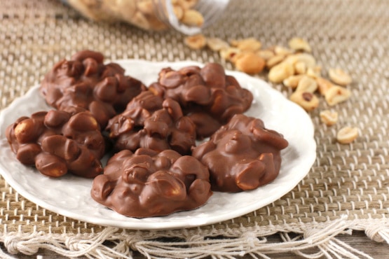 crock pot chocolate covered peanuts