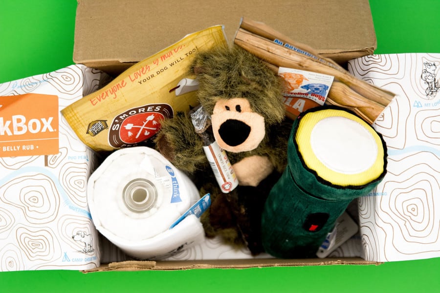 cool subscription boxes: barkbox